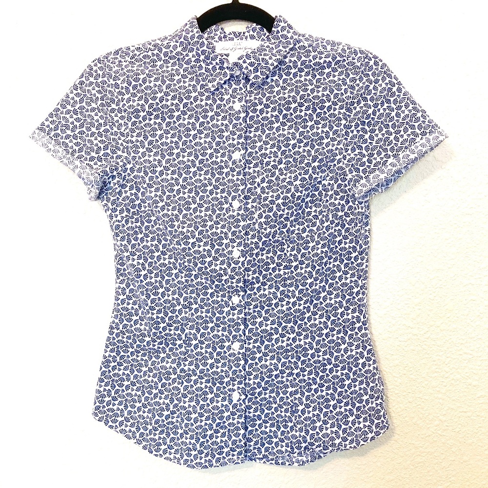 Blue & White Patterned Short Sleeve Button Up